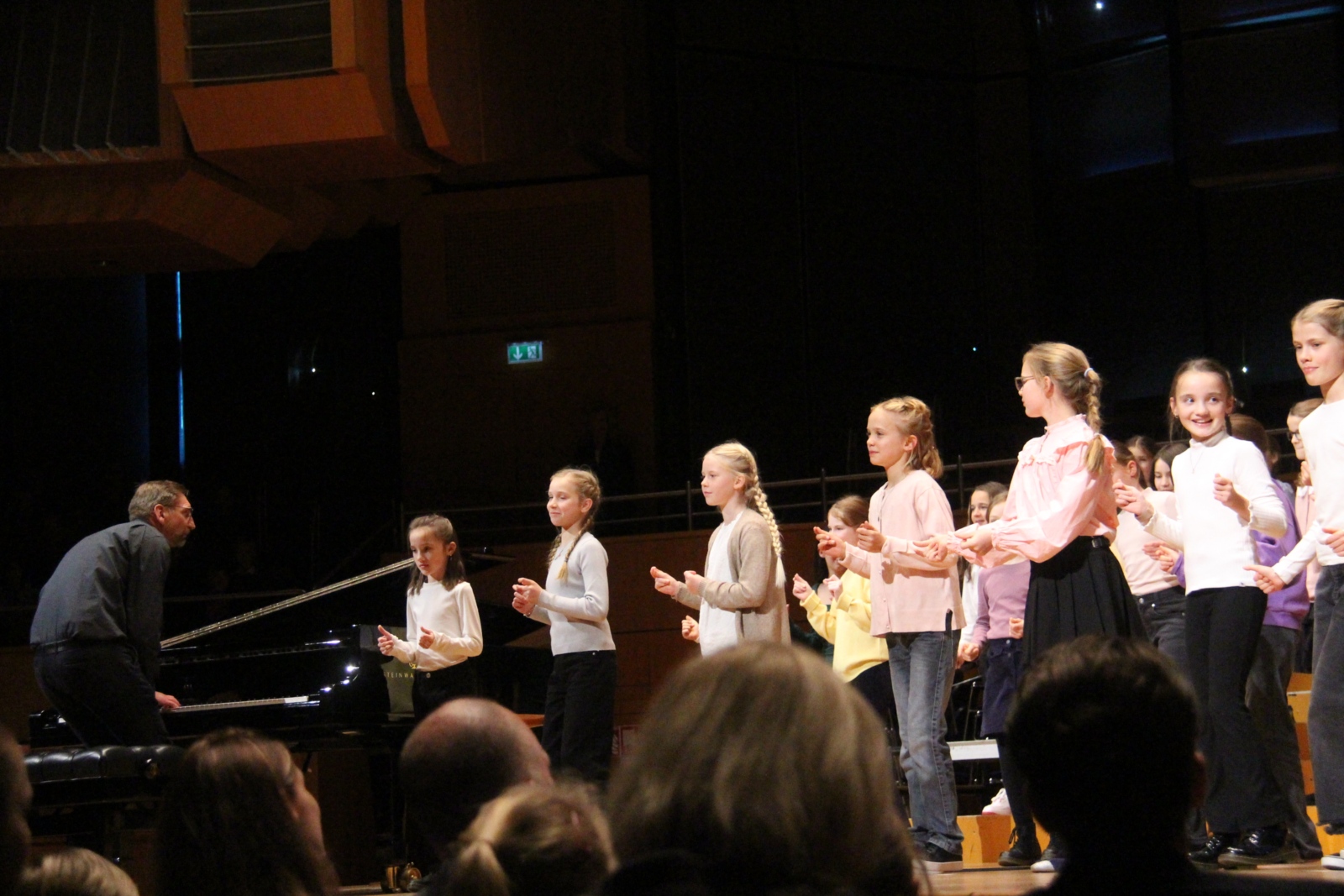 Unterstufenchor beim Tonhallenkonzert